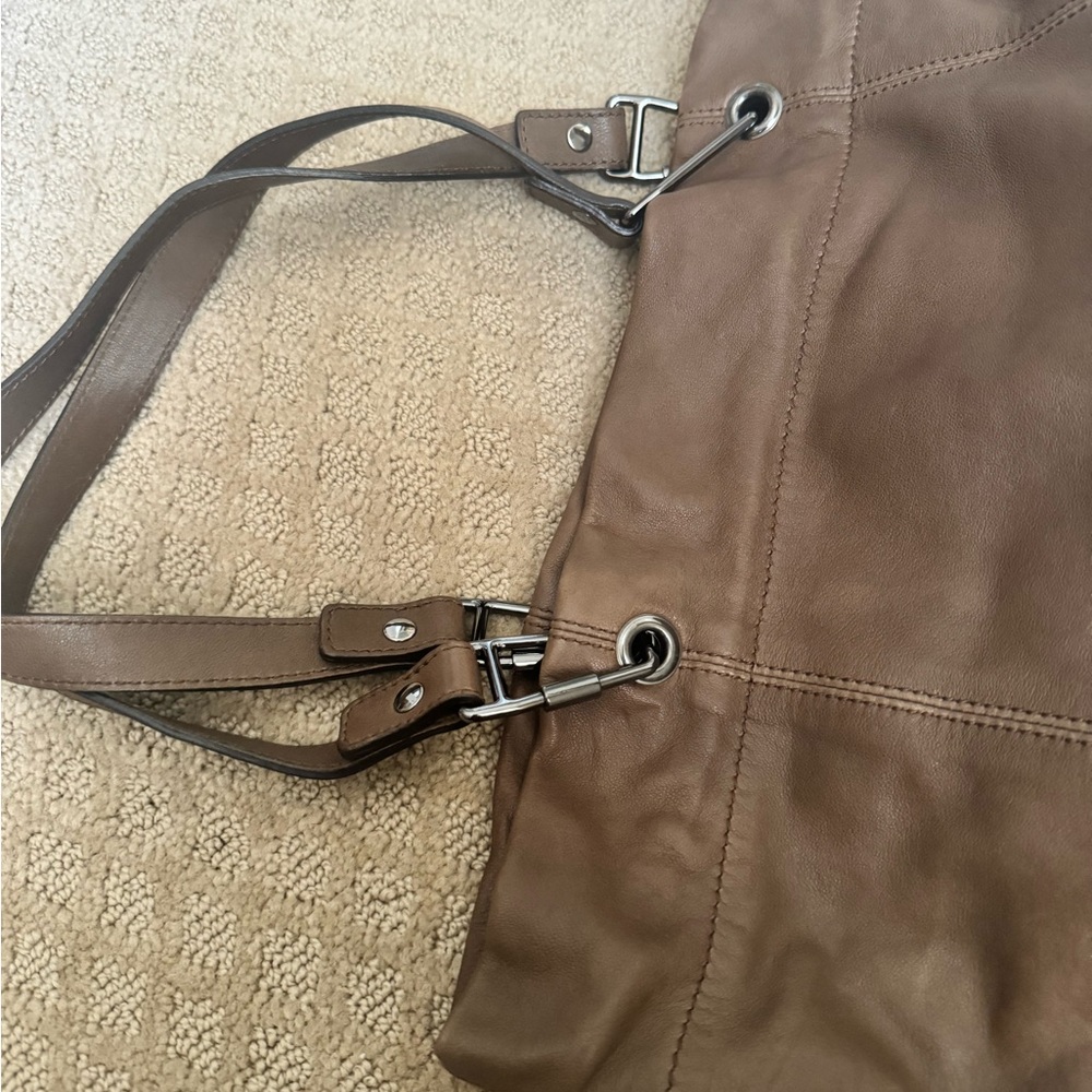 Burberry Brown Leather Tote Bag - Picture 5 of 14